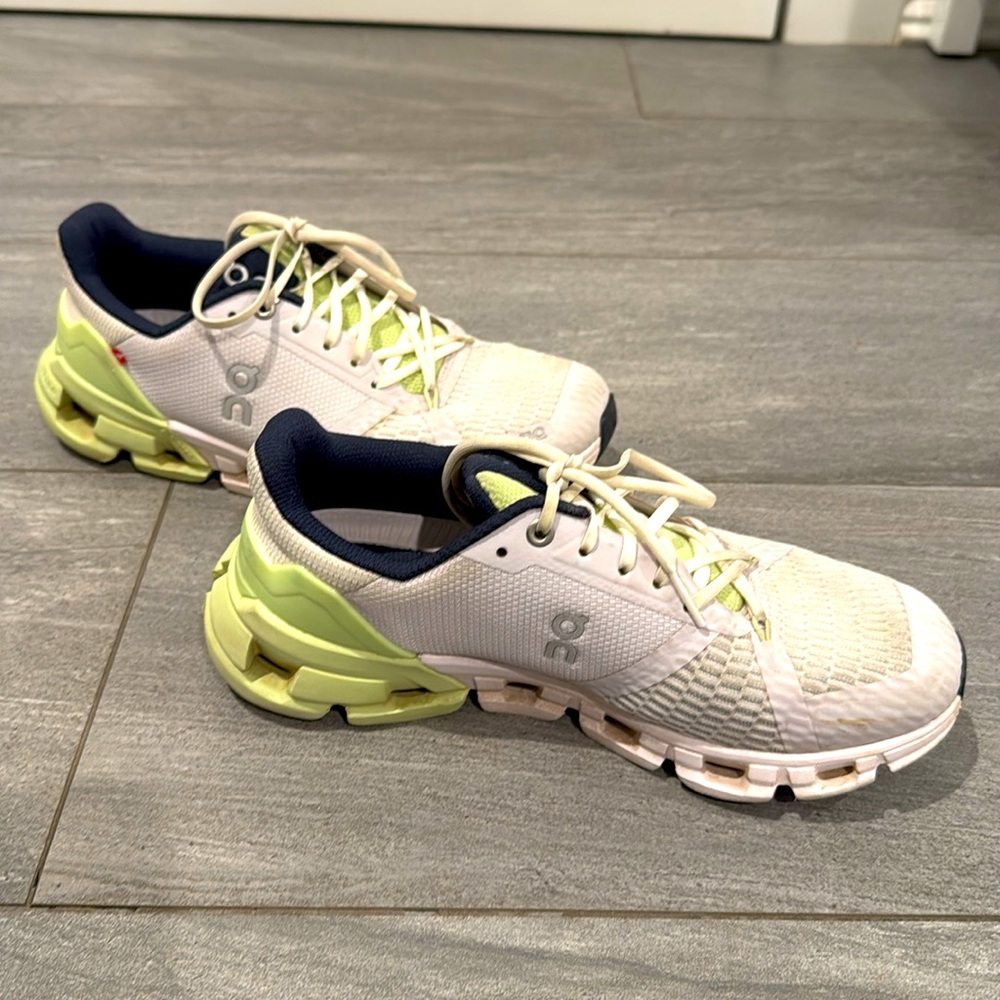 ON CLOUD SNEAKERS, WHITE & NEON,  
SIZE 7